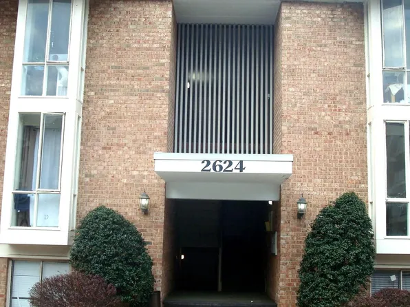 2624 Redcoat Dr APT 2C, Alexandria, VA 22303