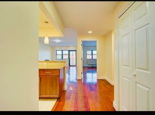 111 112th St, Valley Stream, NY 11581