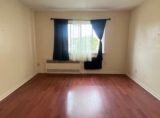 222 Bay 40th St #1, Brooklyn, NY 11214