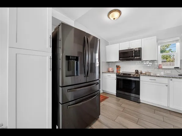 4332 Cobia Dr SE, Saint Petersburg, FL 33705
