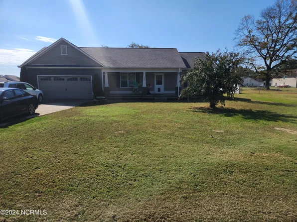142 Hillside Dr, Goldsboro, NC 27530