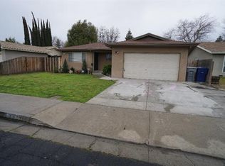 2851 Fine Ave, Clovis, CA 93612