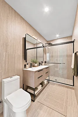 Bathroom, photo 1