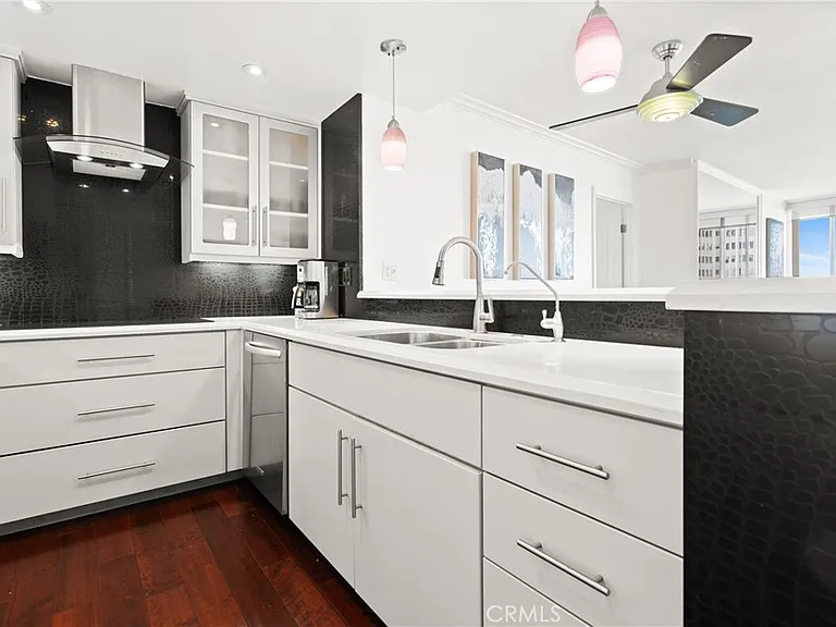 700 E Ocean Blvd #1104 — Photo 12