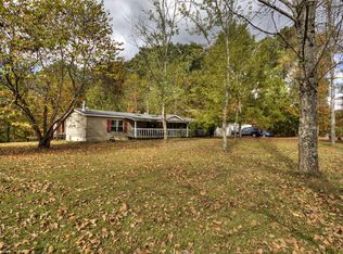 749 Manis Rd, Lenoir City, TN 37771