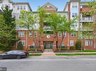 327 King Farm Blvd APT 203, Rockville, MD