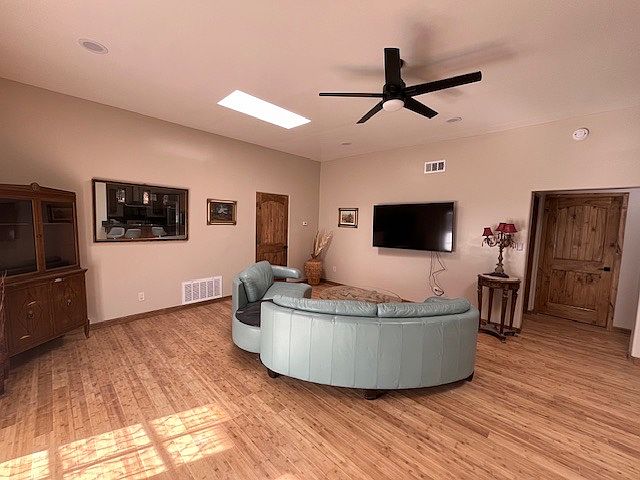 1st image of 5 Montoya Cir #3