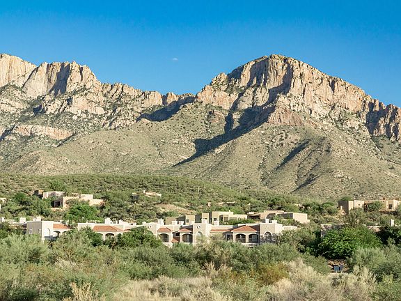 4th image of 1500 E Pusch Wilderness Dr