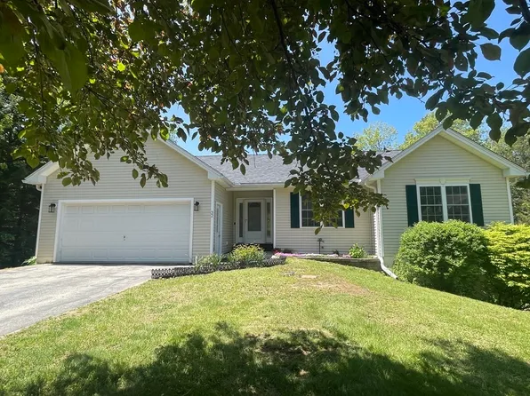 32 Jericho Rd, Rindge, NH 03461