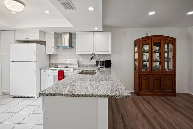 2 bed, 1288 sqft, $2,000 — Photo 2