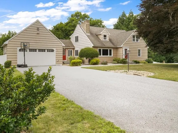 142 Tyler St, Methuen, MA 01844