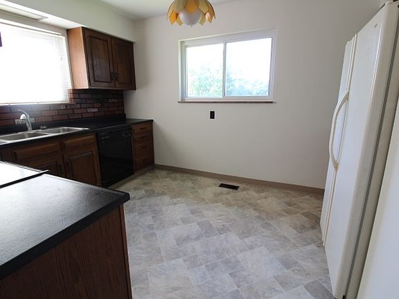 5th image of 112 Forest Park Ln