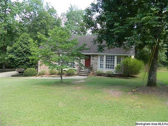3rd image of 4498 Village Green Dr