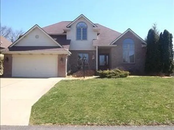 203 Village Dr, Cranberry Township, PA 16066