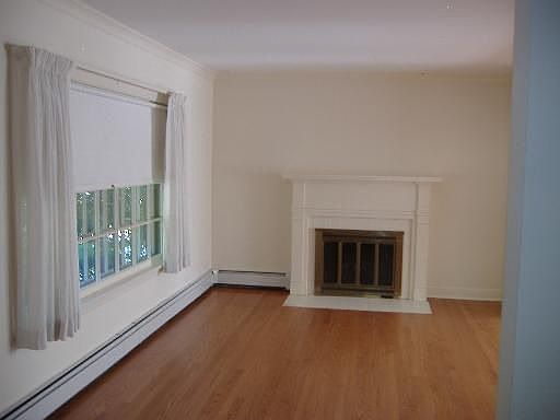 5th image of 9515 Le Claire Ave