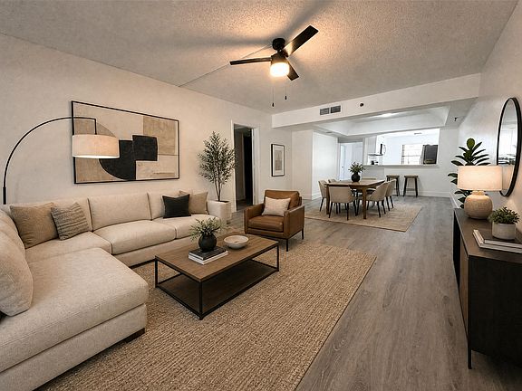 5th image of 23344 CAROLWOOD Lane #302