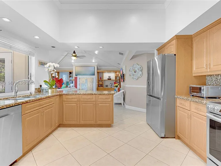 5253 NW 94th Doral Pl #5253 — Photo 38