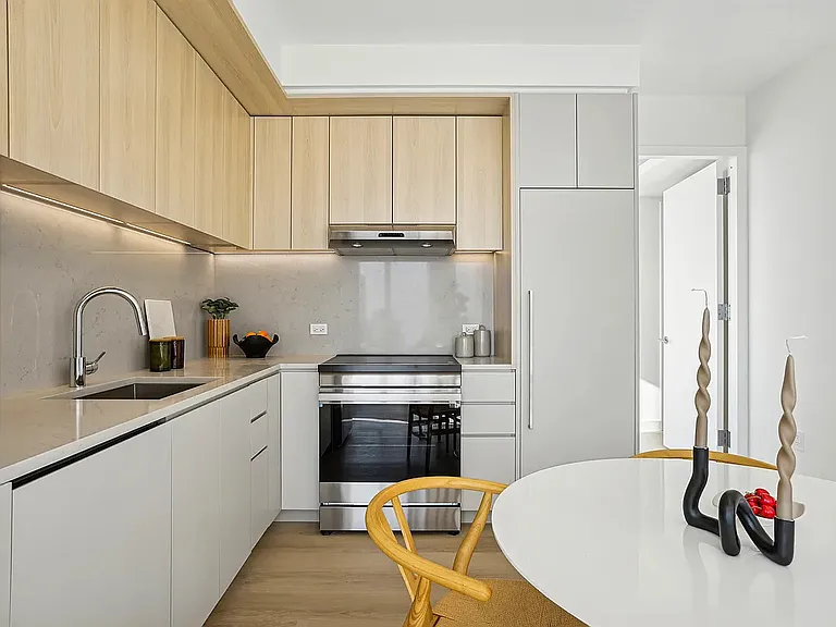 17 Hanover Pl #29D — Photo 12