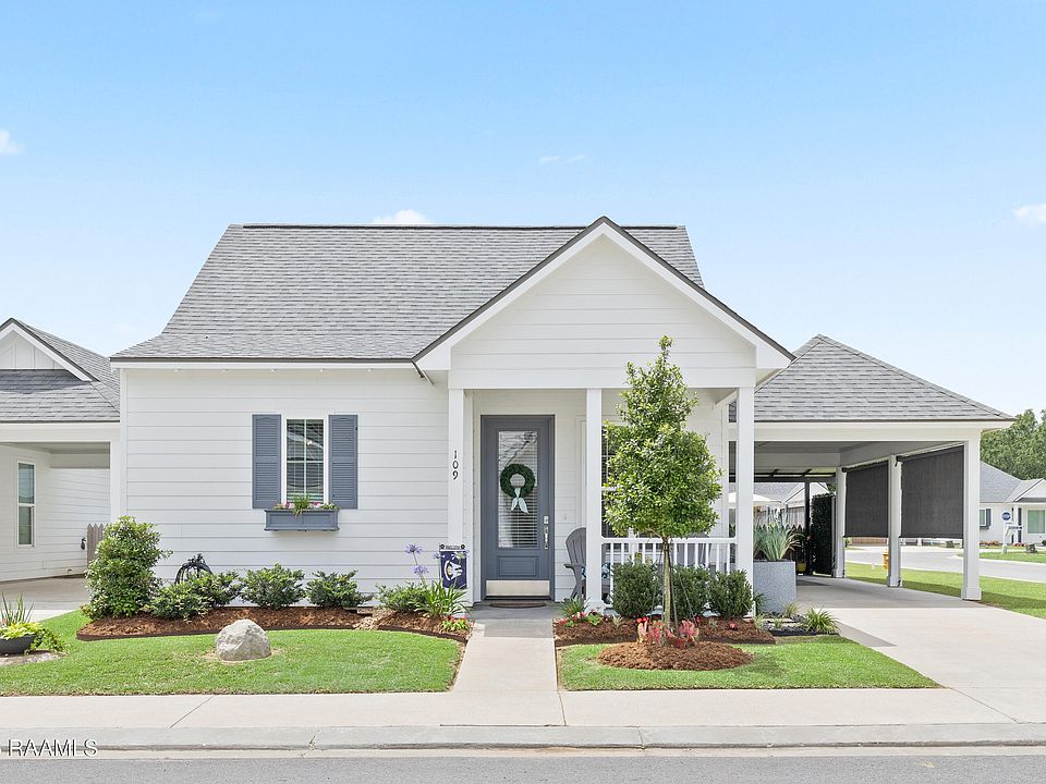 1st image of 109 Satsuma Dr