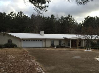 1103 Hildreth Rd, Columbus, MS 39702