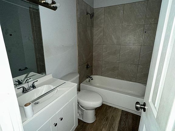 5th image of 1859 1/2 Anna St