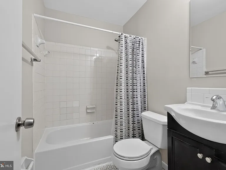15063 Cherrydale Dr — Photo 22