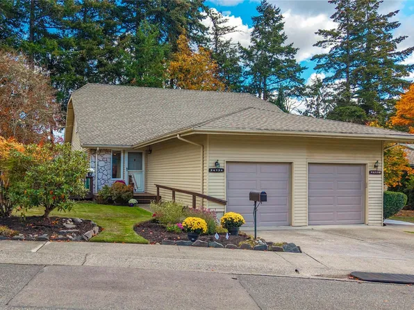24724 13th Avenue S, Des Moines, WA 98198