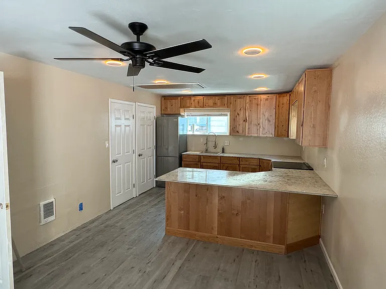 3852 Figueroa Ln #FRONT — Photo 5