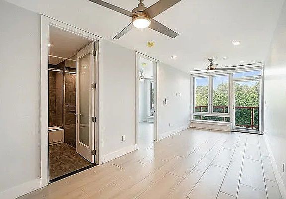 3rd image of 975 Liberty Ave #4G