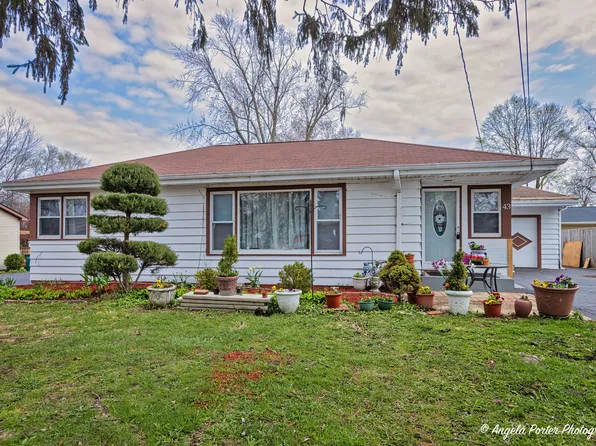 43 Lippincott Rd, Fox Lake, IL 60020