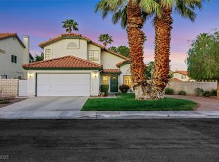 8388 Brad Oaks Cir, Las Vegas, NV 89123