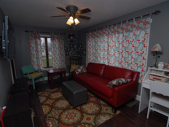 5th image of 274 W Muskegon St