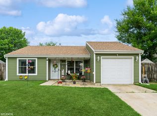 20758 S Acorn Ridge Dr, Frankfort, IL 60423