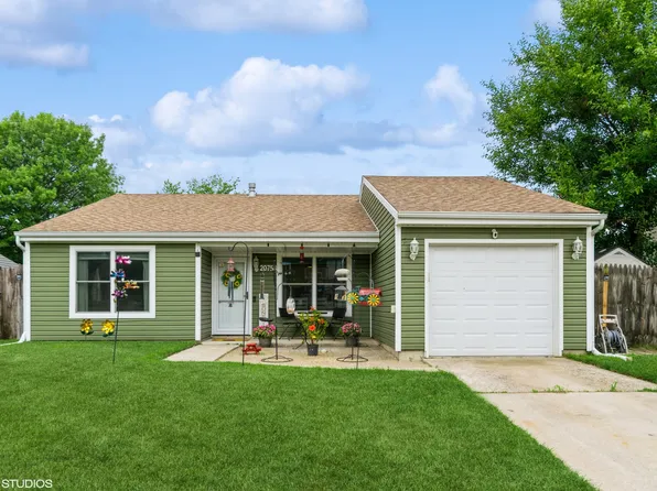 20758 S Acorn Ridge Dr, Frankfort, IL 60423