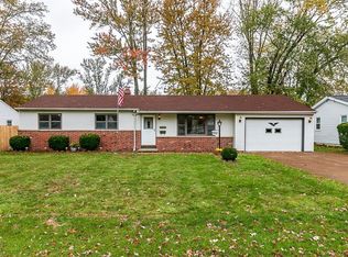 7595 Miami Rd, Mentor On The Lake, OH 44060