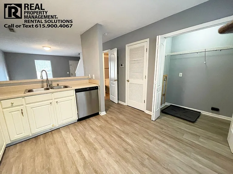 1647 Center Pointe Dr — Photo 10