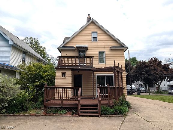 5th image of 876 Avon St
