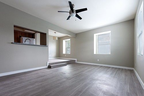 3rd image of 1717 Palm Blvd