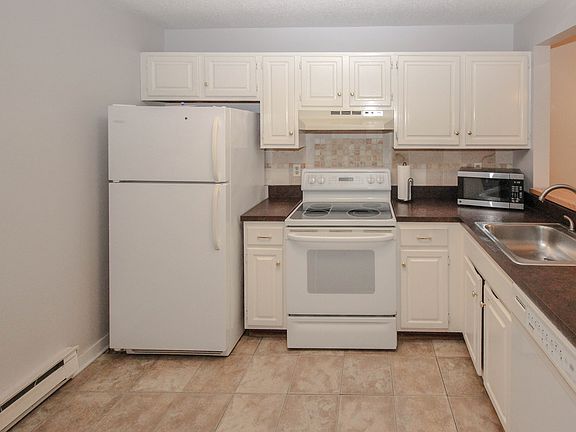 5th image of 23 Franklin St Unit 2