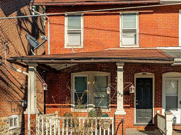 3rd image of 159 Strode Ave
