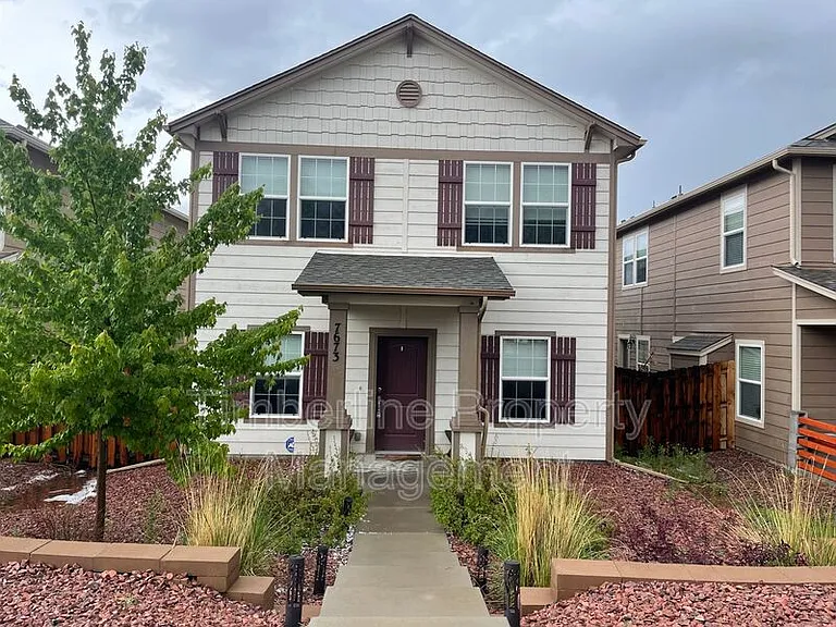 7673 Crestone Peak Trl — Photo 1