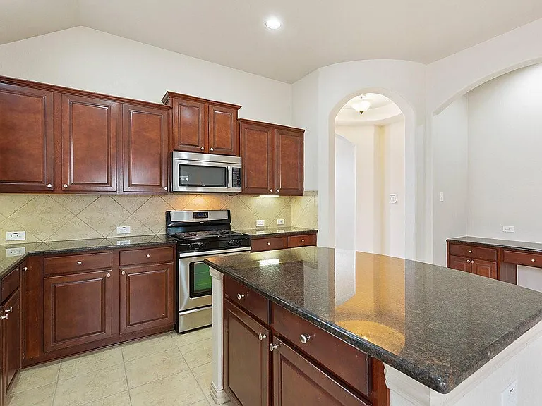 521 Walsh Hill Trl — Photo 17