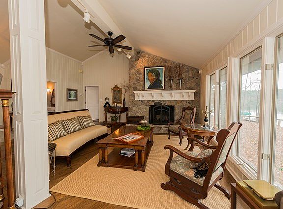 5th image of 1530 Buckhead Dr