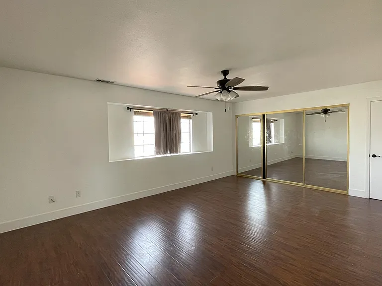 18135 Lakeview Dr — Photo 12