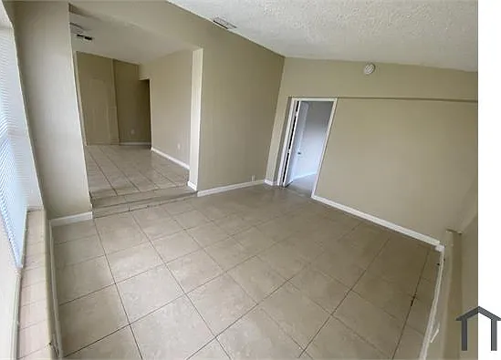 100 SW 24th Ave — Photo 11