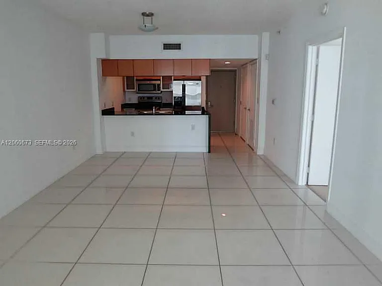 1750 N Bayshore Dr #2909 — Photo 2