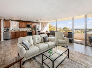 1000 Urlin Ave APT 518, Grandview, OH 43212