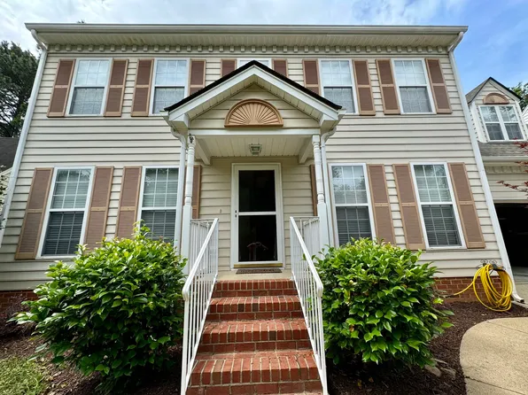 1117 Creek Haven Dr, Holly Springs, NC 27540
