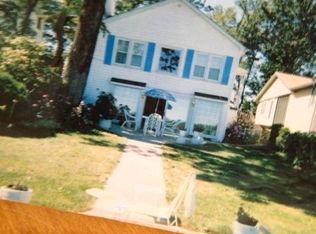 63253 Lakeshore Dr, Dowagiac, MI 49047