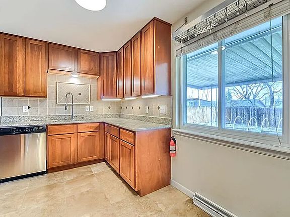4th image of 2992 25th St